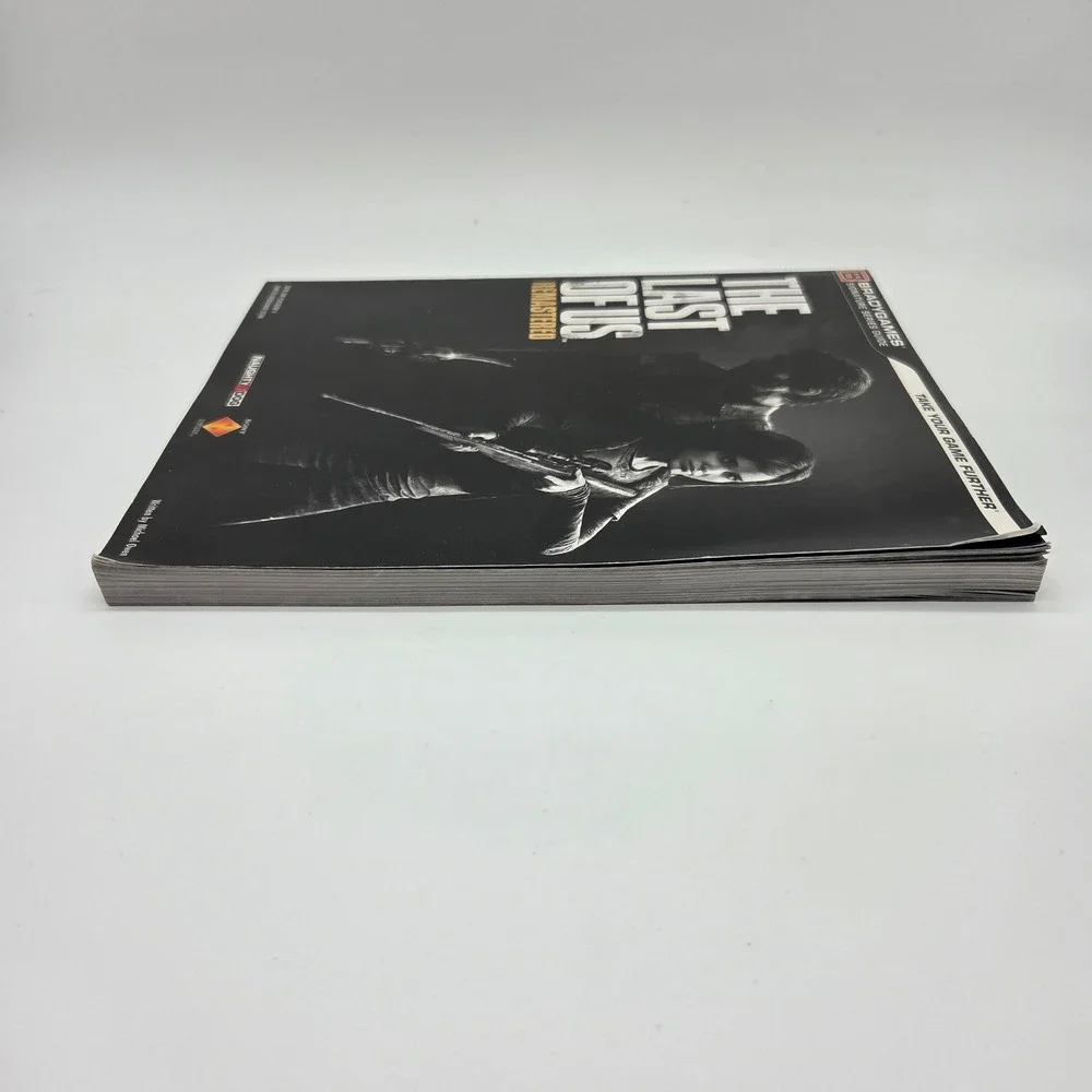BradyGames The Last‎ of Us Remastered Strategy Guide PS4 Black Signature Series